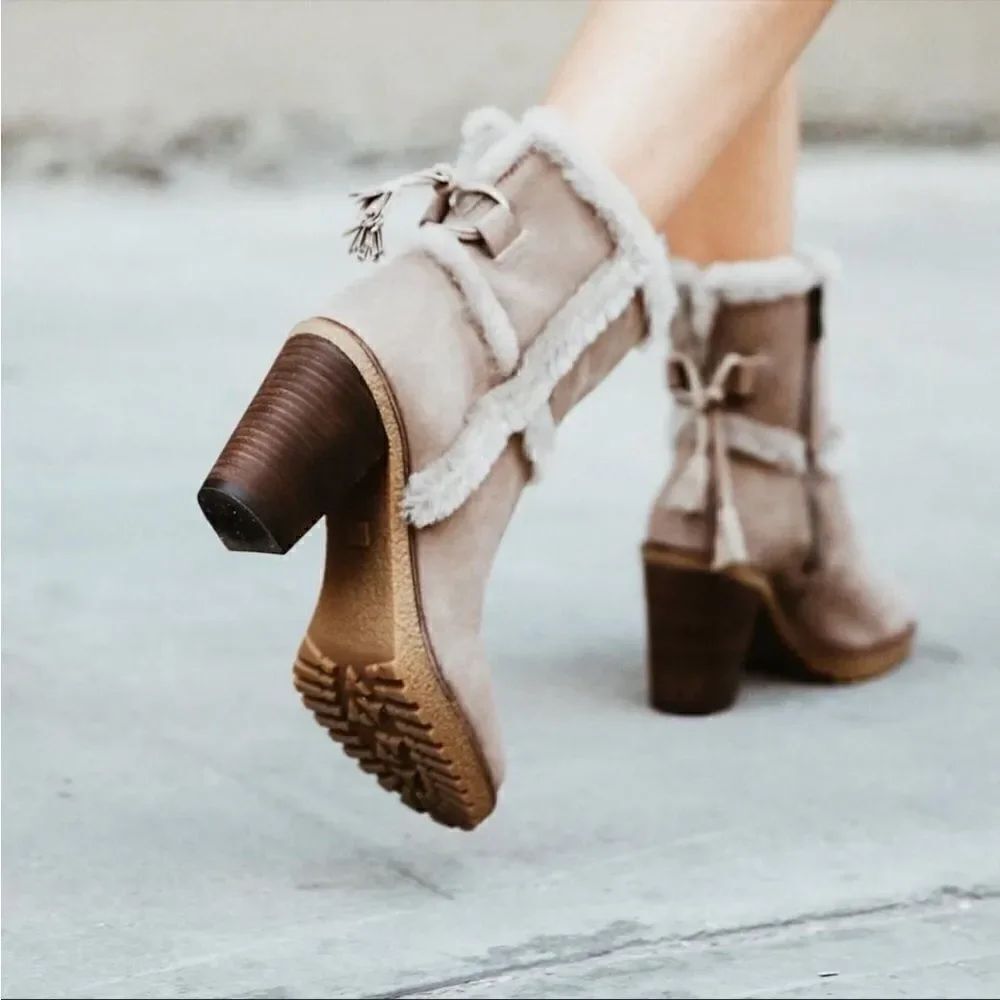 Frye Gray Jen Shearling Boot - Picture 2 of 11